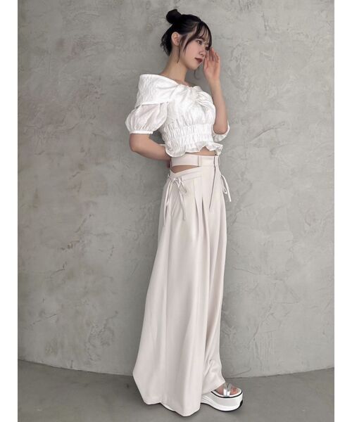 dazzlin（ダズリン）の「リボンワンショルパフブラウス（シャツ/ブラウス・レディース・ブラウン/ブラック/オフホワイト・FREE）」の14枚目の写真