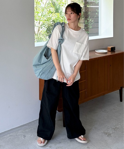 feepur（フェピュール）の「ピグメントルーズポケTee（Tシャツ/カットソー・レディース・オフホワイト/ブルー/チャコールグレー・MEDIUM）」の13枚目の写真