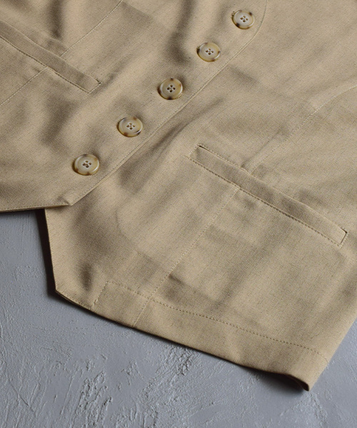 apartment department（アパートメントデパートメント）の「Vネックベスト（ベスト・レディース・ブラック/ベージュ・M）」の21枚目の写真