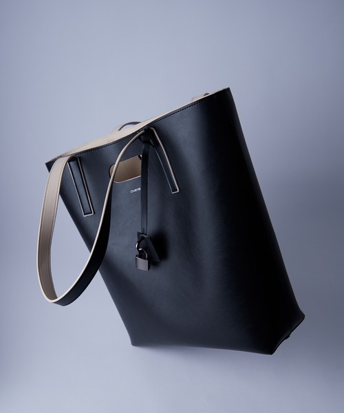CIASENSE(シアセンス)の「Switching 2way tote bag /切り替え 2way合皮トートバッグ(トートバッグ・メンズ・ブラック×ベージュ・FREE)」の9枚目の写真