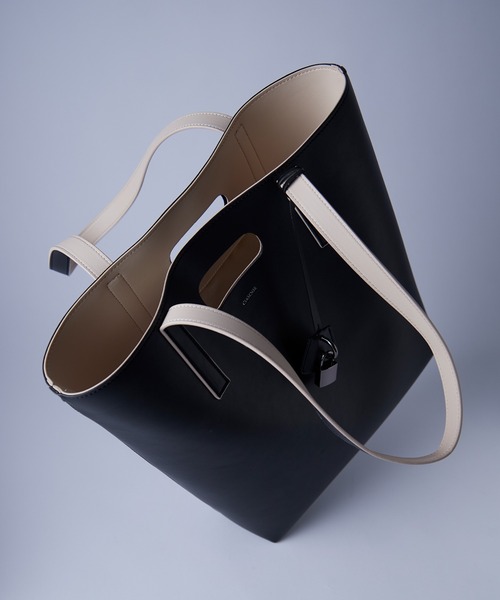 CIASENSE(シアセンス)の「Switching 2way tote bag /切り替え 2way合皮トートバッグ(トートバッグ・メンズ・ブラック×ベージュ・FREE)」の11枚目の写真