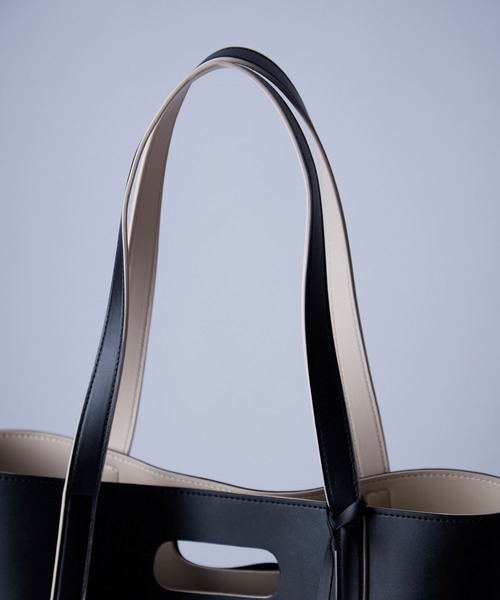 CIASENSE(シアセンス)の「Switching 2way tote bag /切り替え 2way合皮トートバッグ(トートバッグ・メンズ・ブラック×ベージュ・FREE)」の17枚目の写真