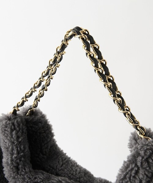 VIOLAd'ORO（ヴィオラドーロ）の「＜VIOLAd’ORO＞ELMO チェーンショルダー トートバッグ（ショルダーバッグ・レディース・ブラウン/ダークグレー・FREE）」の19枚目の写真