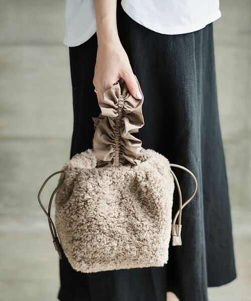 le.coeur blanc（ルクールブラン）の「フリルワンハンドルボアトート（トートバッグ・レディース・モカ/グレー・FREE）」の21枚目の写真