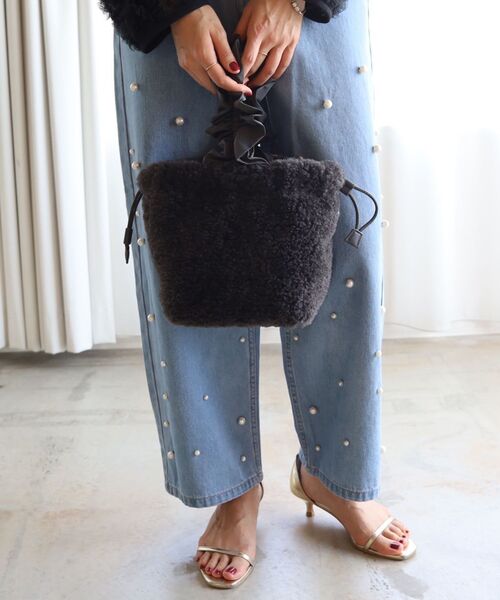 le.coeur blanc（ルクールブラン）の「フリルワンハンドルボアトート（トートバッグ・レディース・モカ/グレー・FREE）」の12枚目の写真