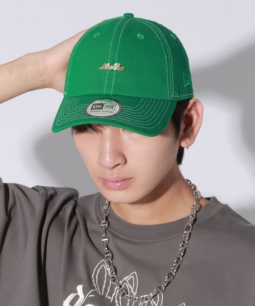Anui（アニュイ）の「【UNISEX】NEWERA メタルロゴキャップ（キャップ・レディース・オフホワイト/グリーン/ブラック・FREE）」の12枚目の写真