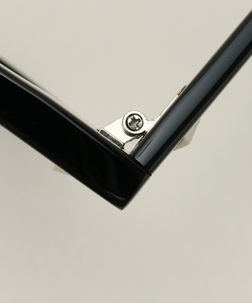 IENA（イエナ）の「EPOKHE/エポキ DYLAN(ZERO) 0622-BLKGLGRNZ（サングラス・レディース・ブラック・FREE）」の14枚目の写真