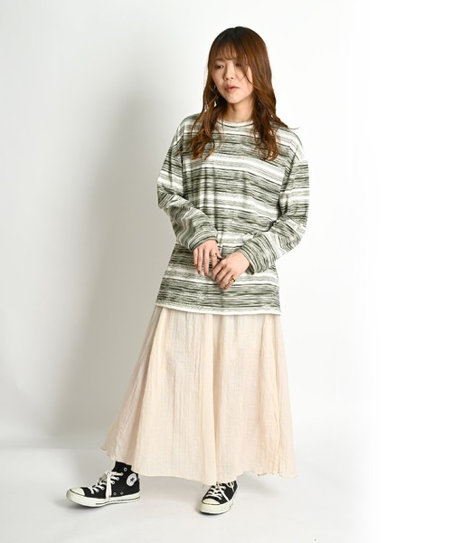 MARAI(マーライ)の「ボーダー柄 ドロップショルダー 長袖Tシャツ ルームウェア(Tシャツ/カットソー・レディース・カーキ/ブルー/ピンク/ブラック・MEDIUM/X-LARGE)」の11枚目の写真