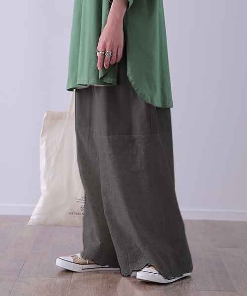 HUG.U（ハグユー）の「裾ペチパンツ（その他パンツ・レディース・ベージュ/グレー系その他2/グレー系その他3/ホワイト/ホワイト系その他/ベージュ系その他/ホワイト系その他3/ベージュ系その他2/ブラック/グレー系その他/ブラック系その他2/チャコールグレー/ブラック系その他/ホワイト系その他2/ブラック系その他3/ベージュ系その他3・レギュラー丈/トール丈）」の10枚目の写真