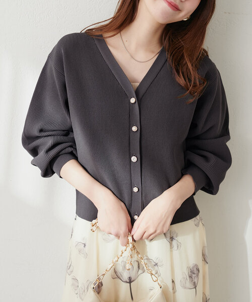 natural couture(ナチュラルクチュール)の「いろいろ釦畦編みポリニットカーディガン(カーディガン/ボレロ・レディース・モカ/ミント/ボルドー/チャコールグレー/グレイッシュベージュ・FREE)」の9枚目の写真