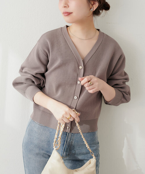 natural couture(ナチュラルクチュール)の「いろいろ釦畦編みポリニットカーディガン(カーディガン/ボレロ・レディース・モカ/ミント/ボルドー/チャコールグレー/グレイッシュベージュ・FREE)」の18枚目の写真