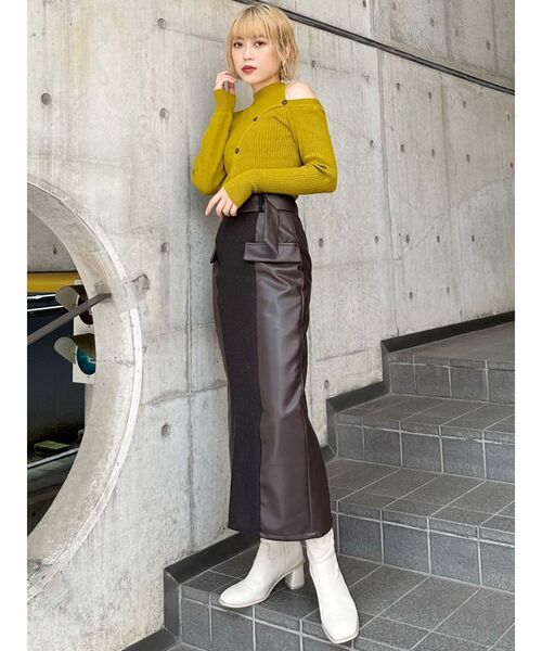 MURUA（ムルーア）の「バイカラースリットナロースカート（スカート・レディース・ブラック/ブラウン・1/2）」の7枚目の写真