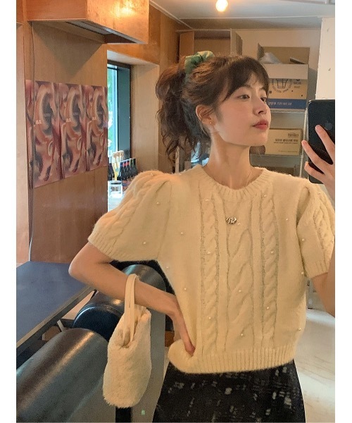 SALTMINT（ソルトミント）の「ケーブルパールニットトップス（ニット/セーター・レディース・ブラック/グレー/ホワイト・FREE）」の6枚目の写真