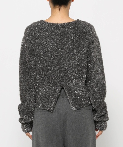 LEPSIM（レプシィム）の「【FOR I SERIES】7ゲージラメバックスリットプルオーバー　149836（ニット/セーター・レディース・チャコールグレー/ブルー/シルバー・FREE）」の6枚目の写真