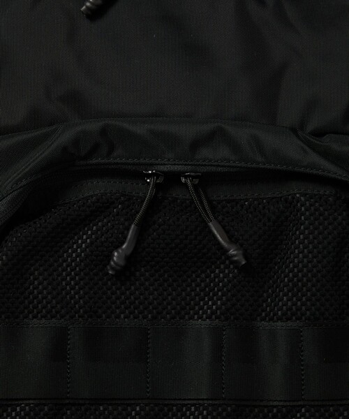 WHITE MOUNTAINEERING（ホワイトマウンテニアリング）の「【White Mountaineering / ホワイトマウンテニアリング】×BRIEFING DAYPACK（バックパック/リュック・メンズ・ブラック・FREE）」の12枚目の写真