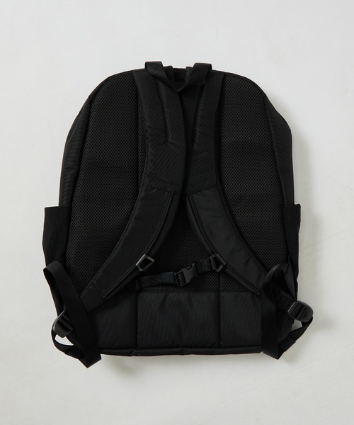 WHITE MOUNTAINEERING（ホワイトマウンテニアリング）の「【White Mountaineering / ホワイトマウンテニアリング】×BRIEFING DAYPACK（バックパック/リュック・メンズ・ブラック・FREE）」の3枚目の写真