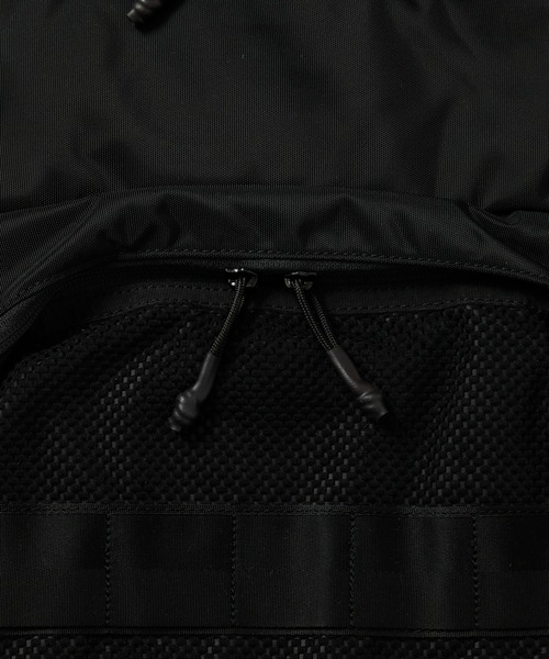 WHITE MOUNTAINEERING（ホワイトマウンテニアリング）の「【White Mountaineering / ホワイトマウンテニアリング】×BRIEFING DAYPACK（バックパック/リュック・メンズ・ブラック・FREE）」の6枚目の写真
