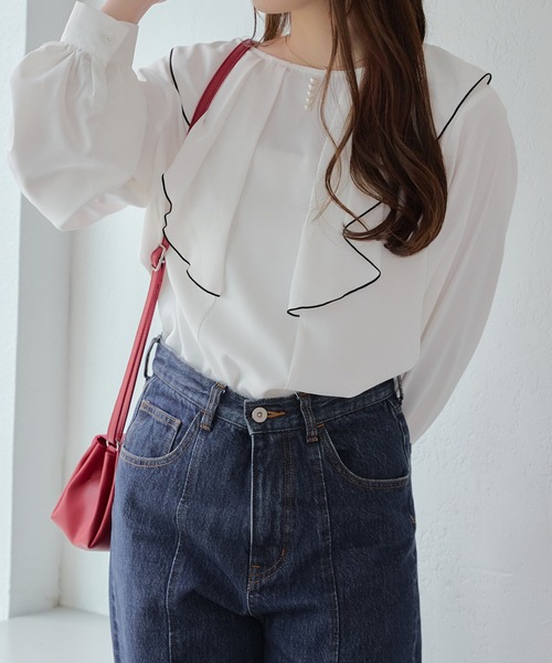 Another Branch olive des olive(アナザーブランチオリーブデオリーブ)の「【WEB限定】【オフィスにも】パール付きラッフルブラウス(シャツ/ブラウス・レディース・ブラック/オフホワイト/ネイビー/ベージュ/ライトブルーグレー・FREE)」の6枚目の写真