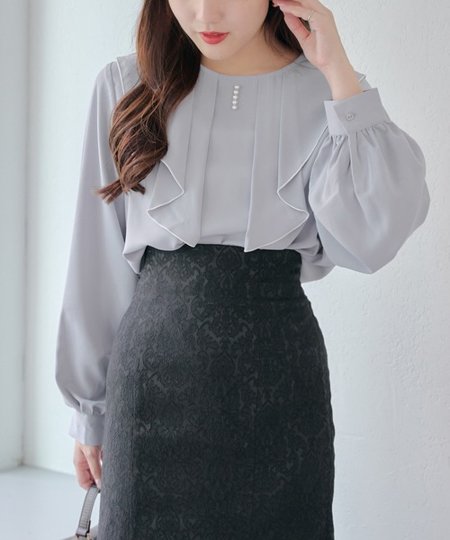 Another Branch olive des olive(アナザーブランチオリーブデオリーブ)の「【WEB限定】【オフィスにも】パール付きラッフルブラウス(シャツ/ブラウス・レディース・ブラック/オフホワイト/ネイビー/ベージュ/ライトブルーグレー・FREE)」の15枚目の写真
