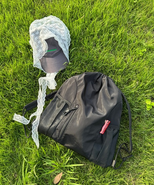 kutir（クティール）の「kutirlune／メッシュポケットナップサック　バックパック（バックパック/リュック・レディース・ライトグレー/ブラック・FREE）」の8枚目の写真