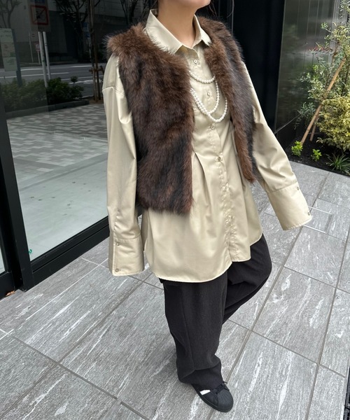 archives(アルシーヴ)の「【Ltd.】FAKE FUR VEST(ベスト・レディース・ベージュ/ブラウン・MEDIUM)」の5枚目の写真
