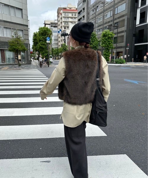 archives(アルシーヴ)の「【Ltd.】FAKE FUR VEST(ベスト・レディース・ベージュ/ブラウン・MEDIUM)」の10枚目の写真
