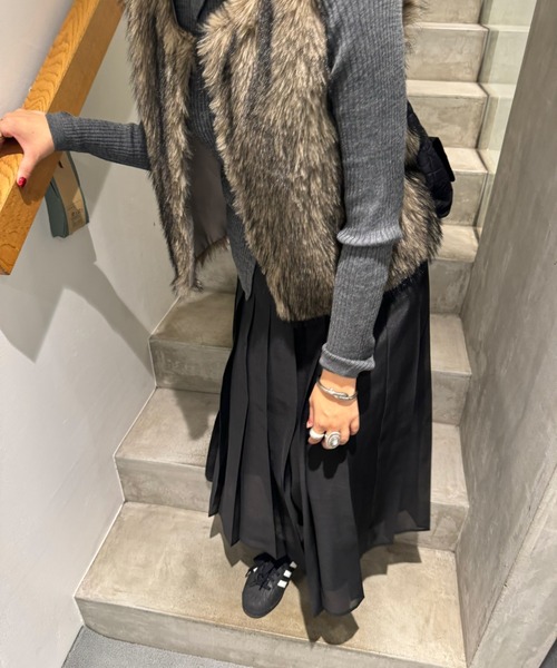 archives(アルシーヴ)の「【Ltd.】FAKE FUR VEST(ベスト・レディース・ベージュ/ブラウン・MEDIUM)」の18枚目の写真