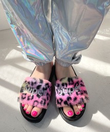 ファーサンダル」に該当するサンダル（ピンク/桃色系・厚底