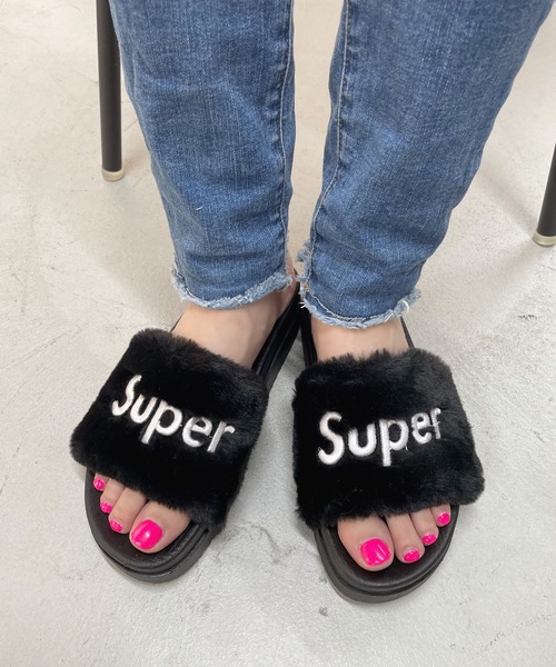 LUGG NAGG(ラグナグ)の「厚底ボリュームファーサンダル(サンダル・レディース・ピンク/オレンジ/ベージュ/ブラック/カーキ/グレー・L/M)」の9枚目の写真