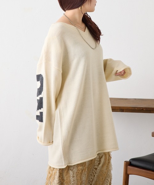 continuer de NICE CLAUP(コンティニューデナイスクラップ)の「【前後2Way】ロゴビッグニット(ニット/セーター・レディース・チャコールグレー/トップグレー/アイボリー・FREE)」の18枚目の写真