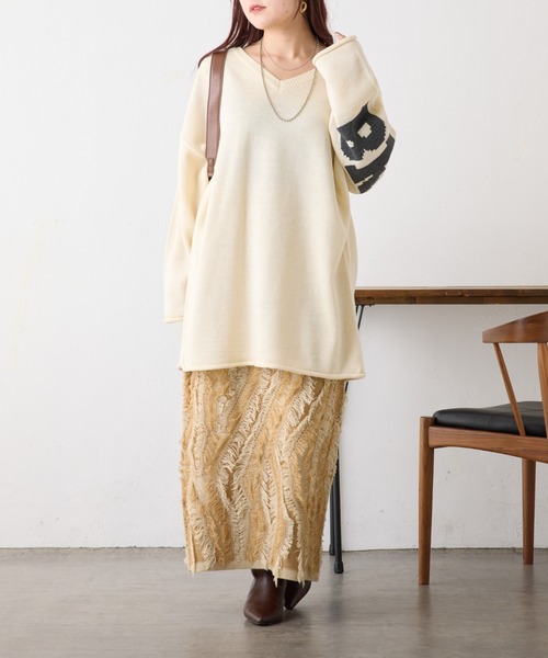 continuer de NICE CLAUP(コンティニューデナイスクラップ)の「【前後2Way】ロゴビッグニット(ニット/セーター・レディース・チャコールグレー/トップグレー/アイボリー・FREE)」の22枚目の写真