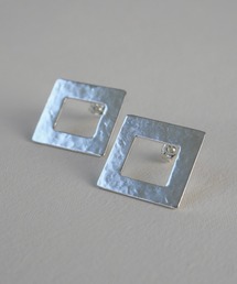 【R】タタキシカクピアス