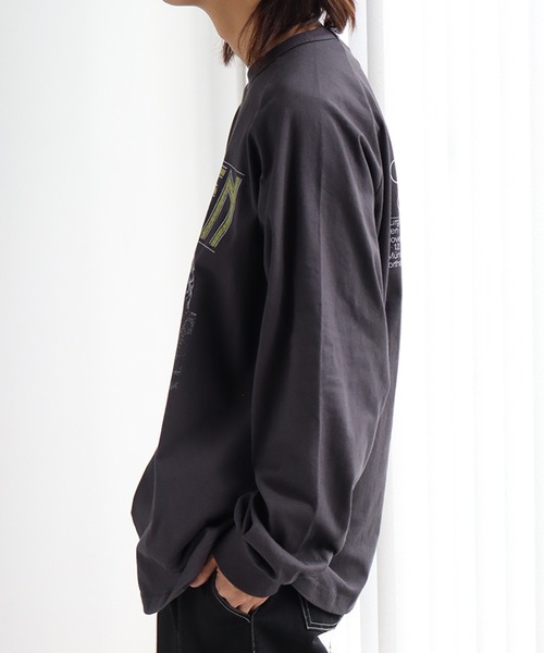 CORPUS　SELECT（コーパストーキョー）の「【QUEEN/クイーン】フォトツアー カスレプリント ラグラン ロングスリーブTシャツ（Tシャツ/カットソー・メンズ・チャコール/オフホワイト/ホワイト系その他・LL/M/L）」の7枚目の写真