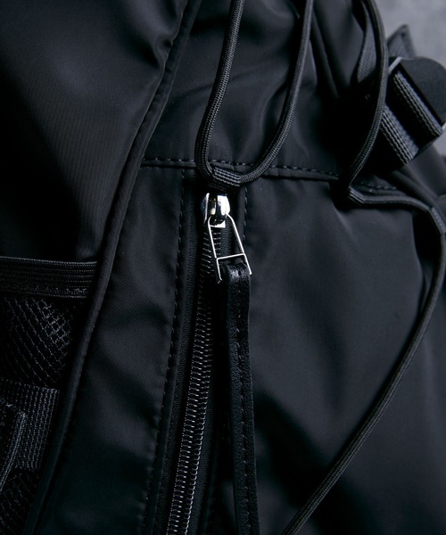 cobra buckle nylon one shoulder bag (water repellent