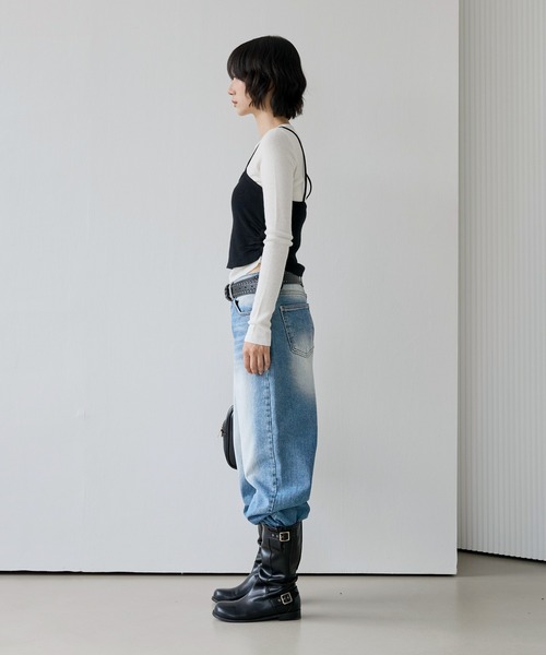 UNE MANSION(ユヌマンション)の「サイドシャーリングアンバランスビスチェレイヤードニット(ニット/セーター・レディース・ブラック/アイボリー/グレー/スカイブルー・FREE)」の5枚目の写真