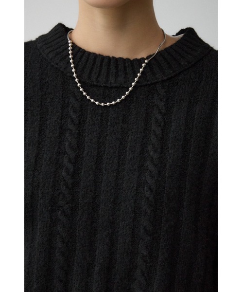 AZUL by moussy（アズールバイマウジー）の「ショートケーブルニットトップス（ニット/セーター・レディース・ブルー/杢グレー/ライトベージュ/ピンク/ライトグレー/アイボリー/ブラック・FREE）」の14枚目の写真