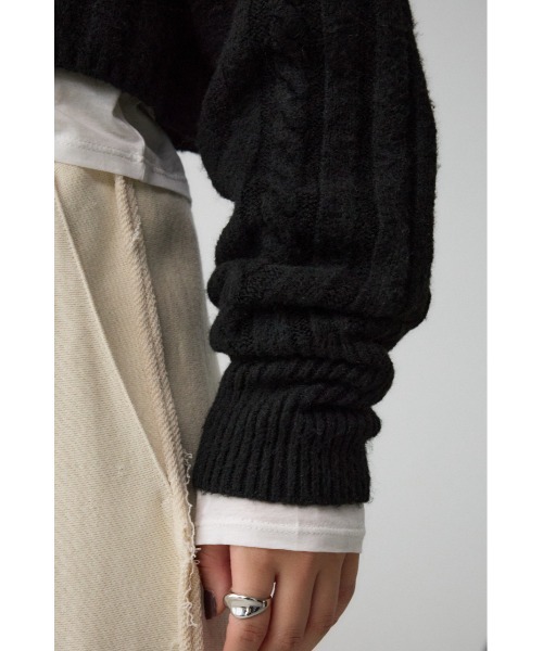 AZUL by moussy（アズールバイマウジー）の「ショートケーブルニットトップス（ニット/セーター・レディース・ブルー/杢グレー/ライトベージュ/ピンク/ライトグレー/アイボリー/ブラック・FREE）」の16枚目の写真