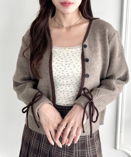Loueme（ルエム）の「リボンスリーブ配色ニットカーディガン（カーディガン/ボレロ・レディース・グレー/ブラウン/アイボリー・FREE）」の14枚目の写真