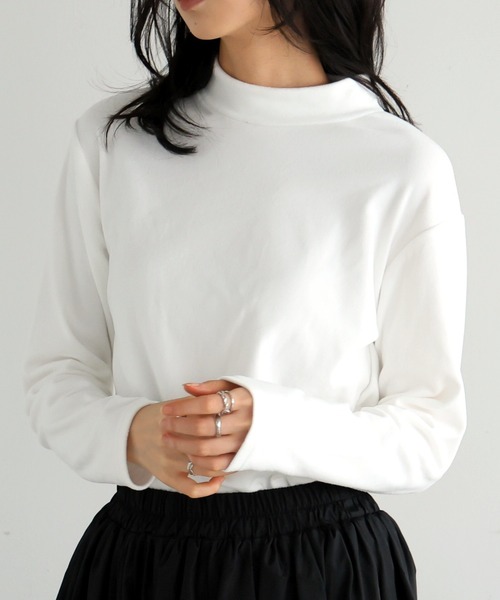 itto...(イット)の「ふわっと柔らかストレッチフリースハイネックカットソー(Tシャツ/カットソー・レディース・チャコール/ベージュ/オフホワイト/ブラック/ピンク/ブルー・M/XL/L)」の7枚目の写真