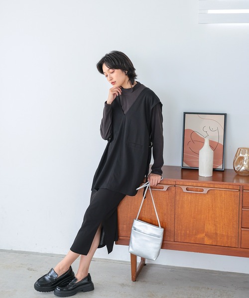 itto...(イット)の「ふわっと柔らかストレッチフリースハイネックカットソー(Tシャツ/カットソー・レディース・チャコール/ベージュ/オフホワイト/ブラック/ピンク/ブルー・M/XL/L)」の22枚目の写真