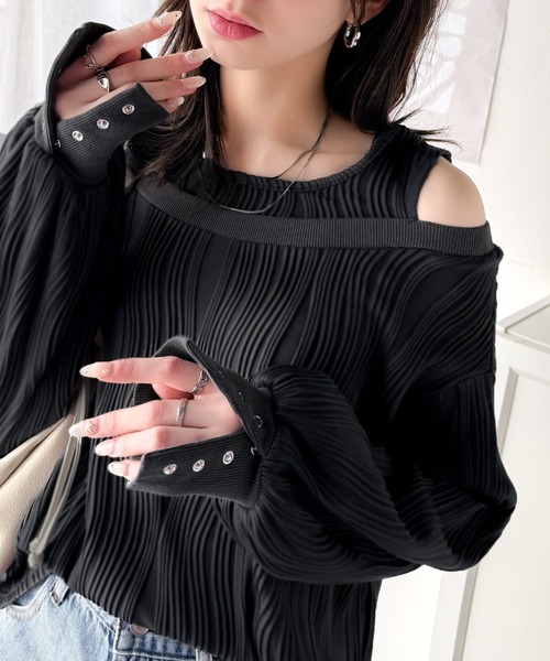 classicalelf（クラシカルエルフ）の「一枚で完成度MAX。フェイクレイヤードオフショルウェーブ柄ジャガードトップス(長袖)（Tシャツ/カットソー・レディース・アイボリー/チャコール/ブラック・X-LARGE/SMALL/MEDIUM/LARGE）」の3枚目の写真