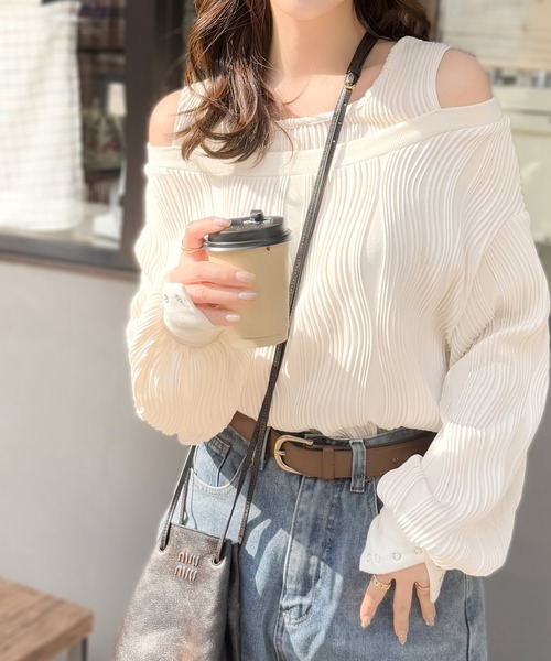 classicalelf（クラシカルエルフ）の「一枚で完成度MAX。フェイクレイヤードオフショルウェーブ柄ジャガードトップス(長袖)（Tシャツ/カットソー・レディース・アイボリー/チャコール/ブラック・X-LARGE/SMALL/MEDIUM/LARGE）」の4枚目の写真