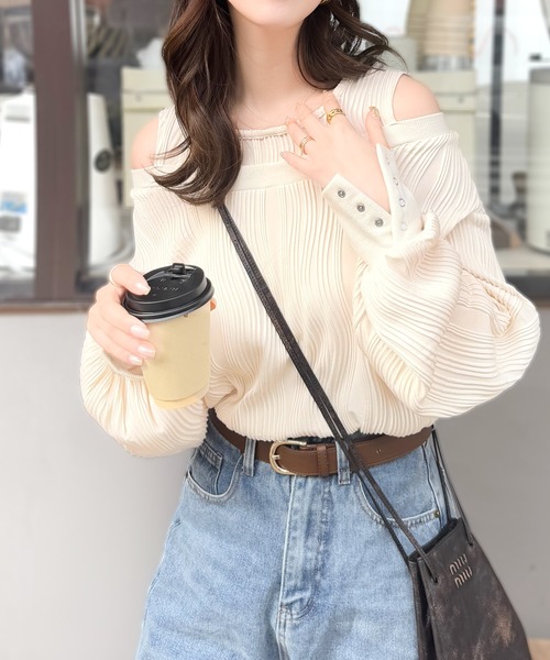 classicalelf（クラシカルエルフ）の「一枚で完成度MAX。フェイクレイヤードオフショルウェーブ柄ジャガードトップス(長袖)（Tシャツ/カットソー・レディース・アイボリー/チャコール/ブラック・X-LARGE/SMALL/MEDIUM/LARGE）」の8枚目の写真