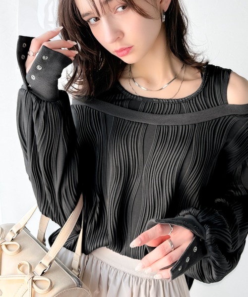 classicalelf（クラシカルエルフ）の「一枚で完成度MAX。フェイクレイヤードオフショルウェーブ柄ジャガードトップス(長袖)（Tシャツ/カットソー・レディース・アイボリー/チャコール/ブラック・X-LARGE/SMALL/MEDIUM/LARGE）」の16枚目の写真