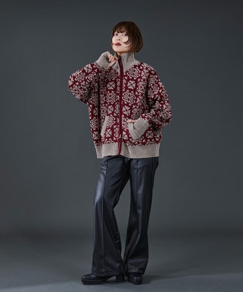 Ellno Loset（エルノロゼット）の「ダマスクモールJQZIPニット/フィンガーホール付き（ニット/セーター・メンズ・ボルドー/ブラック・SMALL/LARGE/MEDIUM）」の21枚目の写真