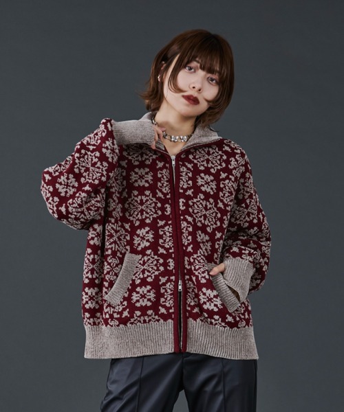 Ellno Loset（エルノロゼット）の「ダマスクモールJQZIPニット/フィンガーホール付き（ニット/セーター・メンズ・ボルドー/ブラック・SMALL/LARGE/MEDIUM）」の6枚目の写真