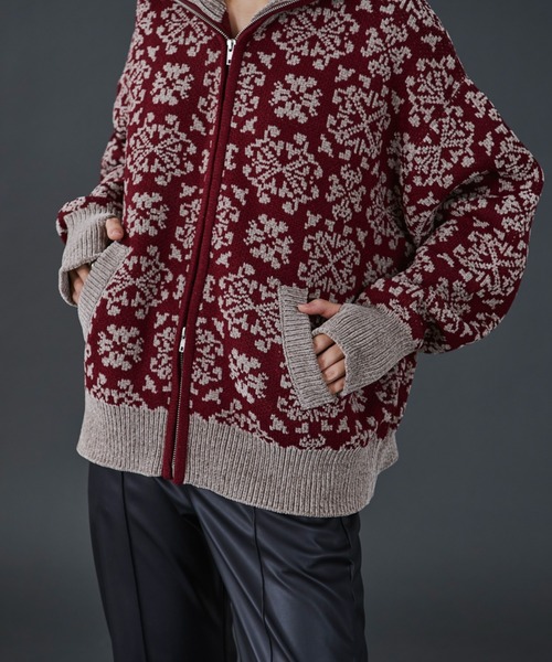 Ellno Loset（エルノロゼット）の「ダマスクモールJQZIPニット/フィンガーホール付き（ニット/セーター・メンズ・ボルドー/ブラック・SMALL/LARGE/MEDIUM）」の15枚目の写真