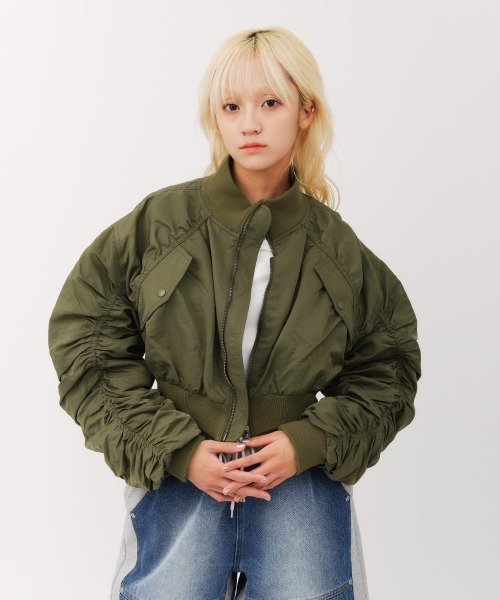 atmos pink（アトモスピンク）の「atmos pink Gather Military MA-1 / アトモス ピンク ギャザー ミリタリー エムエーワン（MA-1・レディース・カーキ/ブルー/ピンク・FREE）」の2枚目の写真