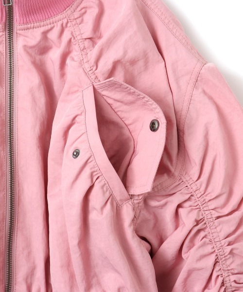 atmos pink（アトモスピンク）の「atmos pink Gather Military MA-1 / アトモス ピンク ギャザー ミリタリー エムエーワン（MA-1・レディース・カーキ/ブルー/ピンク・FREE）」の11枚目の写真