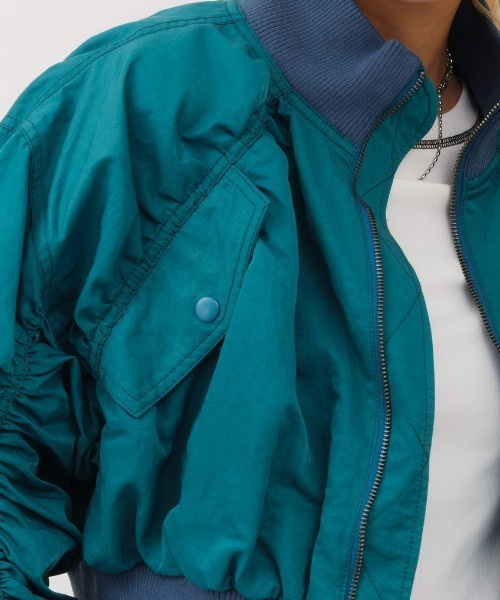 atmos pink（アトモスピンク）の「atmos pink Gather Military MA-1 / アトモス ピンク ギャザー ミリタリー エムエーワン（MA-1・レディース・カーキ/ブルー/ピンク・FREE）」の14枚目の写真